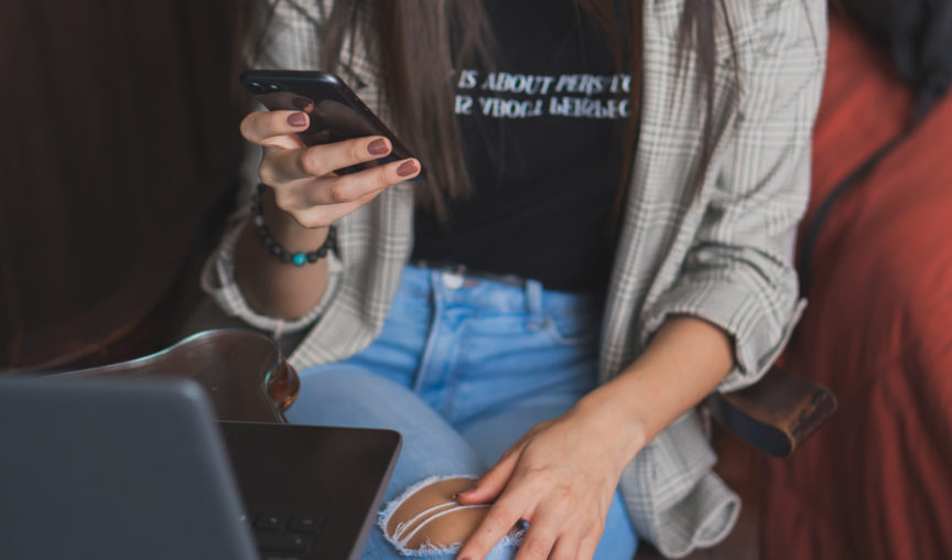 Doom Scrolling: How to Get Back Control of Your Social Media Habits