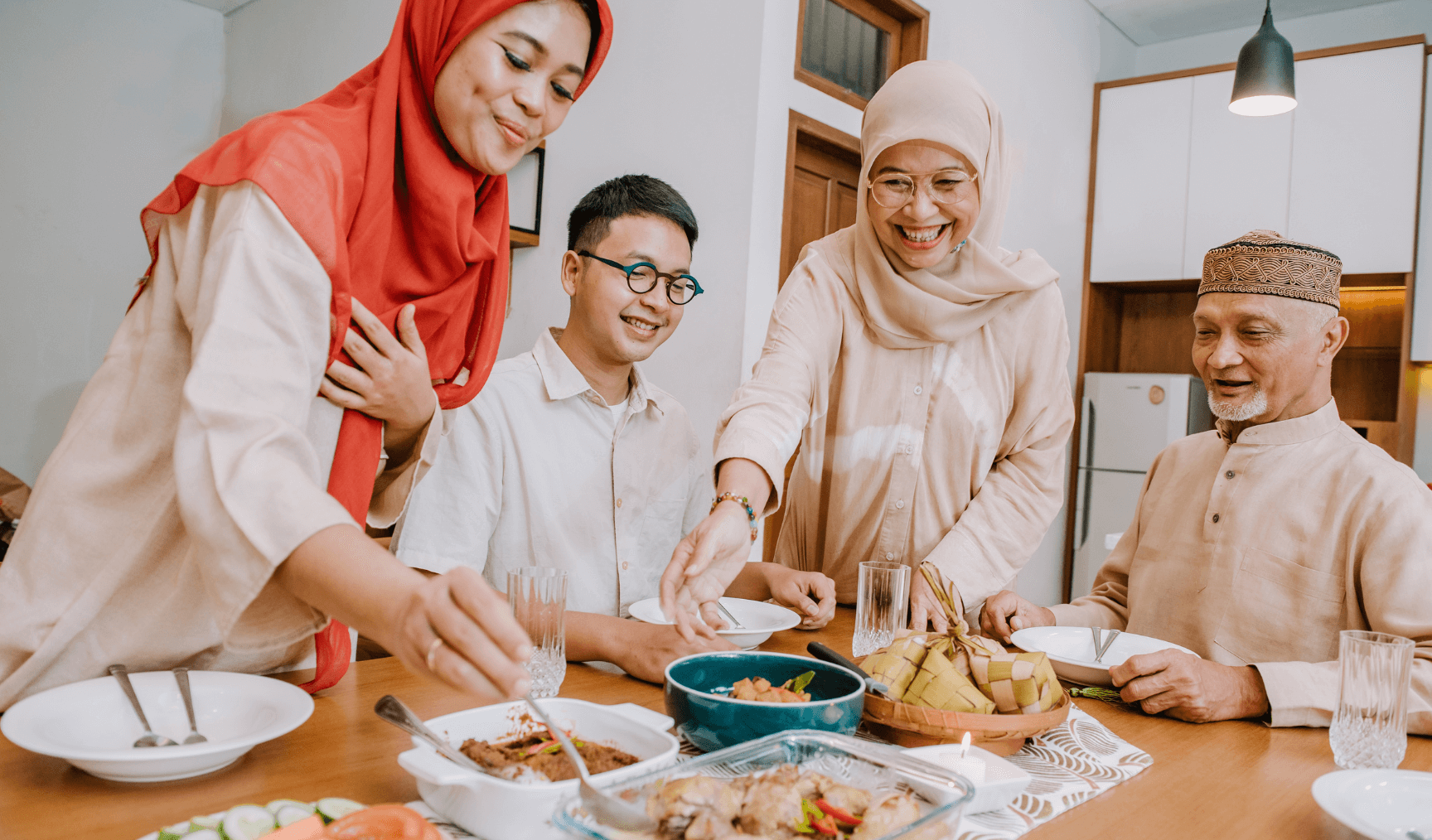 malay family enjoying a lovely dinner together at home